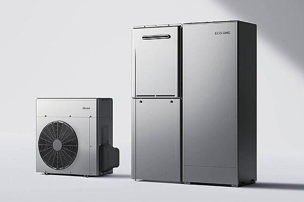 【省エネ性能の給湯・暖房システム【ECO ONE】】キッチンや洗面、シャワーなどで使用するお湯を効率よく供給したり、素早く部屋を暖めて快適にしながら光熱費の削減を両立できる、環境にも家族にもやさしいハイブリッドな給湯・暖房システムエコワンを標準搭載。