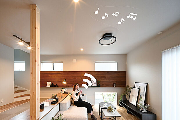 【【スピーカーダウンライト】】リビングの照明としての役割に加え、Bluetoothで接続して手軽に音楽を再生できるスピーカー付きダウンライトです。