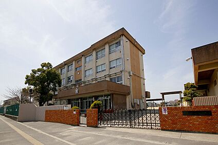 和歌山市立宮小学校 約1360m(徒歩17分)