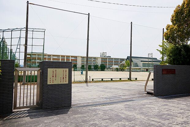 和歌山市立明和中学校