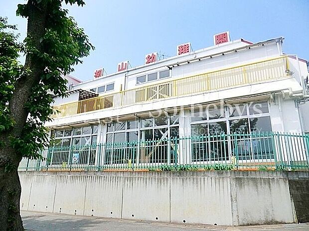 初山幼稚園(約1,300m)