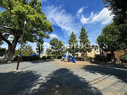 小杉陣屋町公園 190m