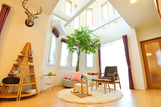 【吹抜けリビング】※当社施工例