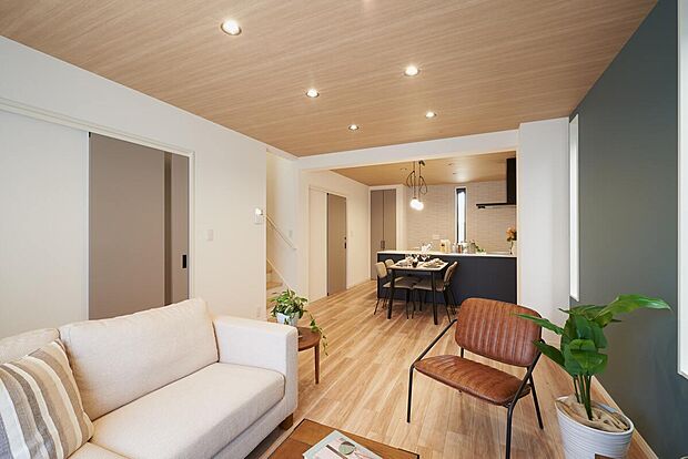 【セミオーダーだから叶う、自分だけの空間♪】
豊富な選択肢から選ぶ楽しさを味わえ、少ない打ち合わせでスピーディーに理想の住まいが完成します。