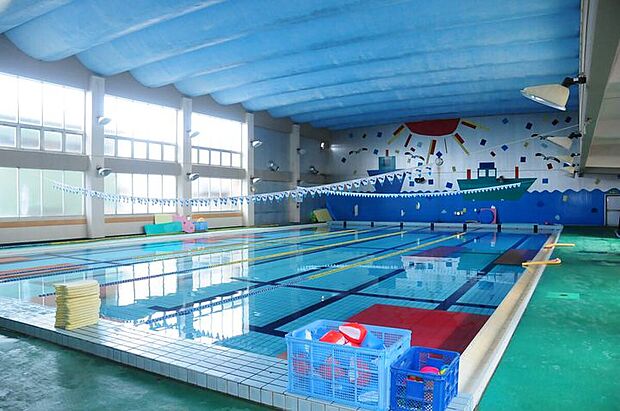 都賀スポーツセンター(約850m)