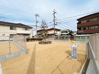 分譲地内の公園