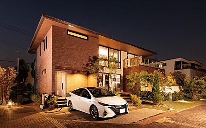 非常時も安心の「クルマde給電」システム