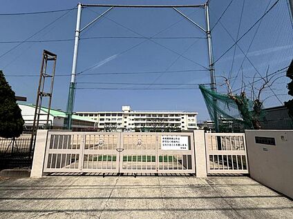 岡山市立西大寺中学校 1000m(13分)