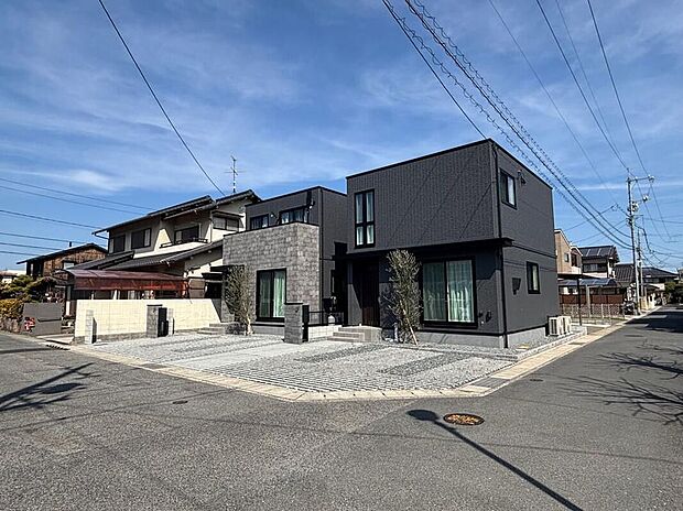 【【前面道路含む現地写真】】現地(2026年3月)撮影分譲地東側・南側道路で、圧迫感の感じにくい立地です。