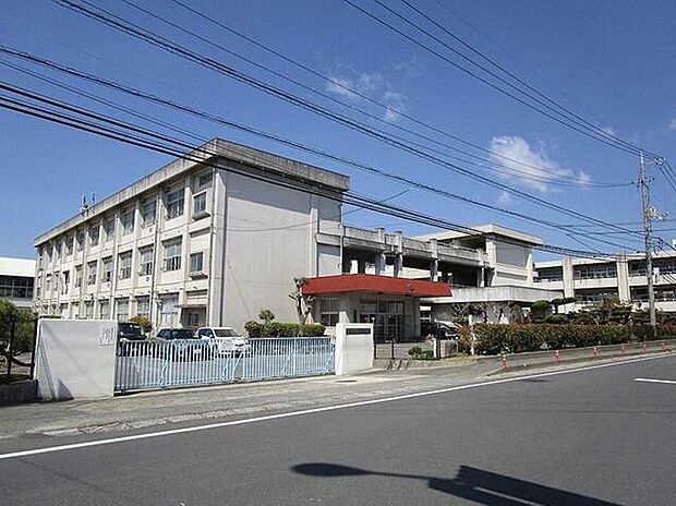 倉敷市立庄小学校(約310m)