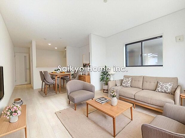 リビング※家具等はCG加工しております