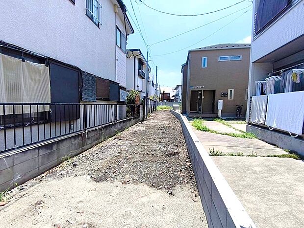 前面道路含む現地写真
