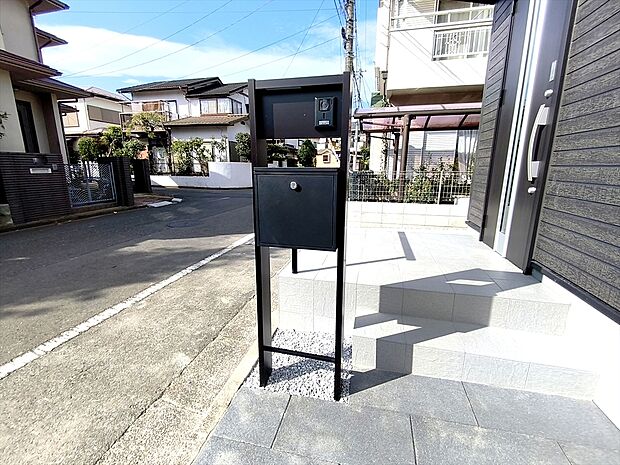 【玄関】インターフォン・ポスト