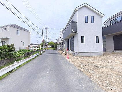 前面道路含む現地写真