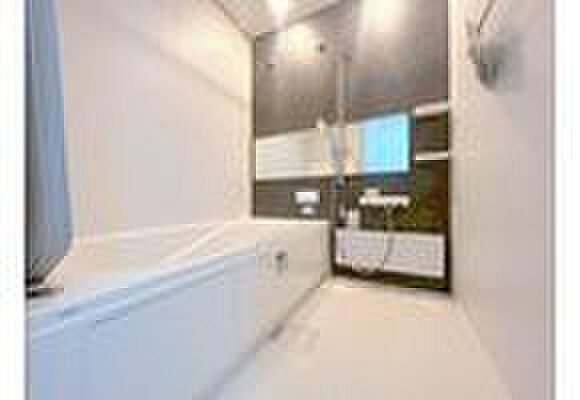 【浴室】浴室はゆったりサイズの一坪タイプ。のんびりとリラックスしていただけます。洗い場の床は、乾きやすく滑りにくい素材を使用。