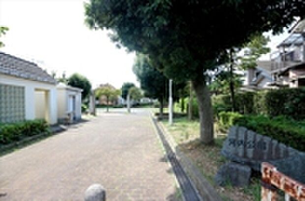 河内公園(約870m)