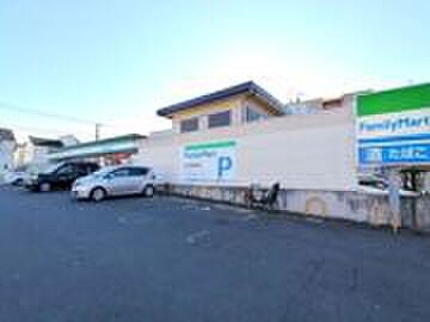 ファミリーマート八王子千人町店