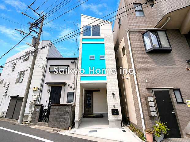 【外観】南からの暖かな陽射しが建物を優しく包みます