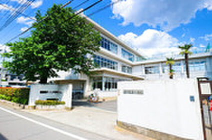 立川市立第十小学校 約170m