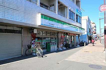 ファミリーマート玉川上水駅南口店 485ｍ