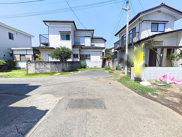【前面道路】前面道路は約4mの道路です。