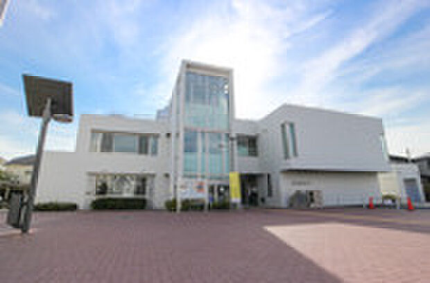 府中市立押立図書館（約880m）