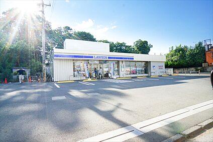 ローソン 小平たかの台店 約398m