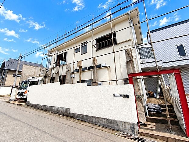 【現地写真】住みやすさと利便性を兼ね備えた立地。高い住宅性能を備えた安心で暮らしやすい住まいです。
※古屋解体中（2026年9月）