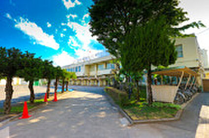 立川市立立川第六中学校 約950m