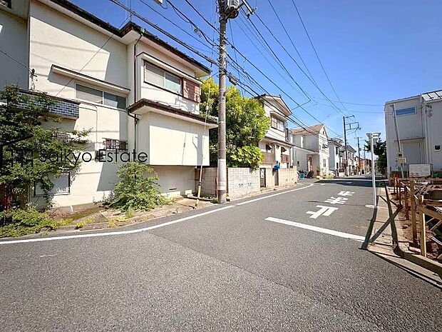 前面道路
