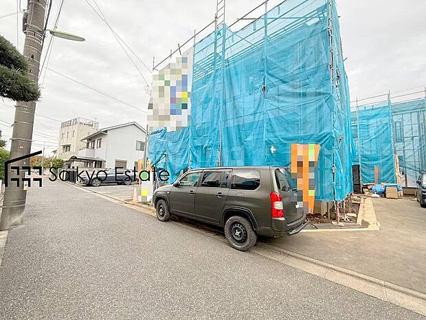 【現地外観】小学校まで徒歩約8分、中学校まで徒歩約5分でお子様が無理なく通える距離です。保育園や幼稚園も近くに多数あり、子育てファミリーには嬉しい環境です！周辺は商業施設が充実した暮らし便利な立地です！