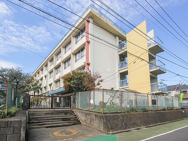 三鷹市立大沢台小学校（約880m）