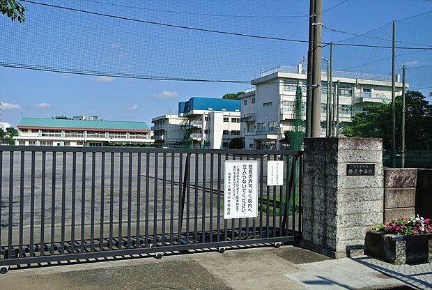 西東京市立柳沢中学校