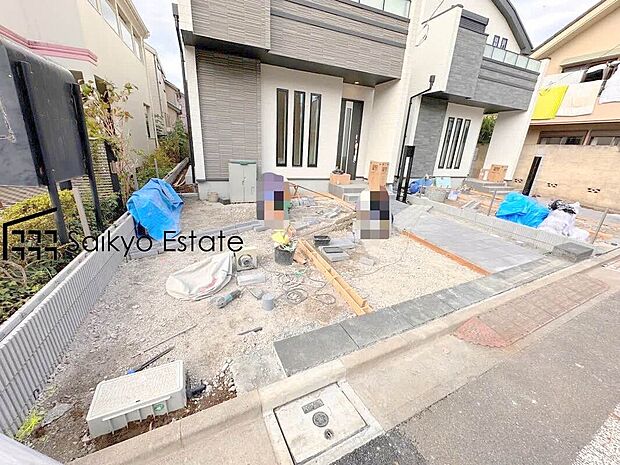 【駐車場】駐車2台可能です！来客時などに便利な他、セカンドカーをお持ちの方、購入をご検討の方は必見です！
