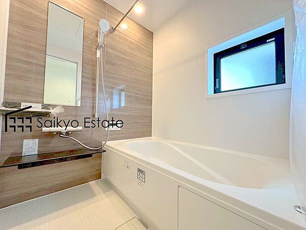 【浴室（施工例）】一日の疲れを癒してくれる広々バスルーム♪雨の日のお洗濯にも大活躍な浴室暖房乾燥機付きです！