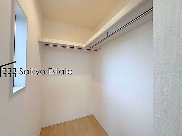 【ウォークインクローゼット】7.5帖の洋室にはWIC付き！たっぷり収納ができるWICは衣替え不要で、すぐに使え、片付け上手に！