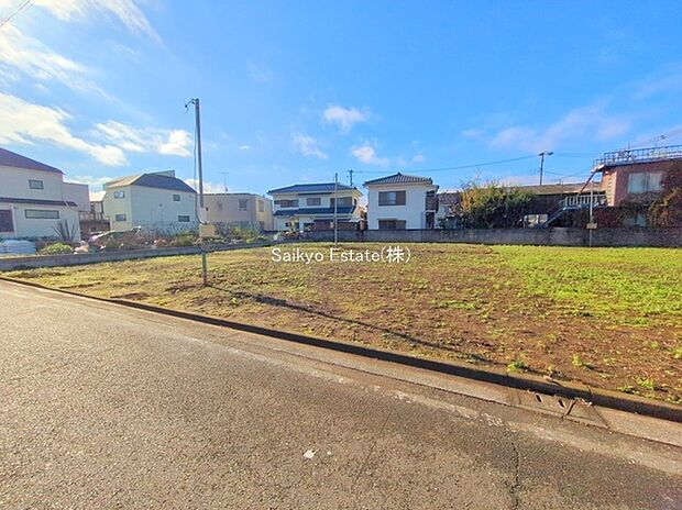 【現地写真】住宅性能評価7項目において最高等級を取得！建物の劣化軽減や構造の安定、耐震性などに優れた確かな品質の住まいです！太陽光発電採用住宅！昼間の購入電力を削減してくれます！
