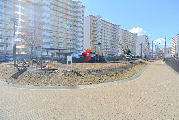 白鷺せせらぎ公園(約640m)