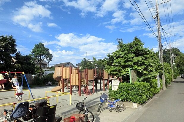 佐須公園（約280m）