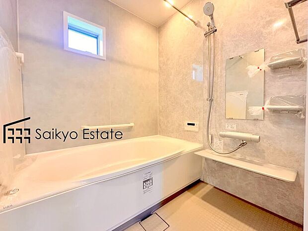 【浴室【施工例】】一日の疲れを癒してくれる広々バスルーム♪雨の日のお洗濯にも大活躍な浴室暖房乾燥機付きです！