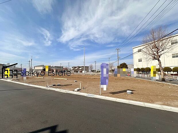 【現地写真】全12棟の大型分譲住宅!16帖以上の広々LDKに居室が3~4部屋!各棟こだわりの間取りとなっております!