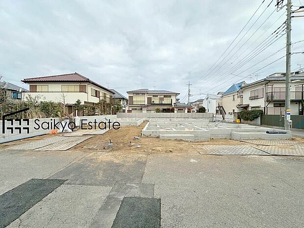 【現地写真】LDK広々17帖以上の大型4LDK!システムキッチンには家事の負担を軽減してくれる食洗機付き♪