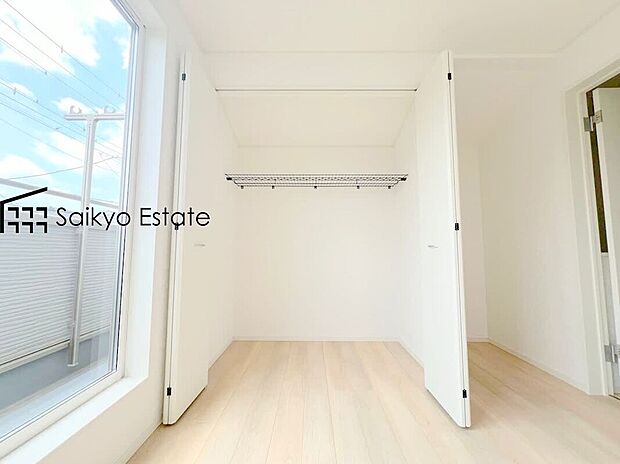 【収納【施工例】】居室に収納を設けておりますので、衣類の他にもカバンや小物など何でも収納して、居室の全空間を有効活用できます♪