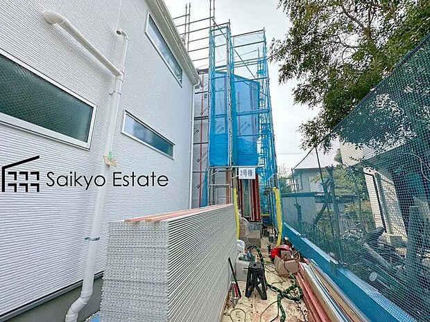 【現地外観(3号棟)】LDK広々17帖以上!居室3部屋から4部屋へ変更可能な嬉しい間取り♪ガスを効率よく使えるハイクオリティ熱源器「エコジョーズ」標準装備!