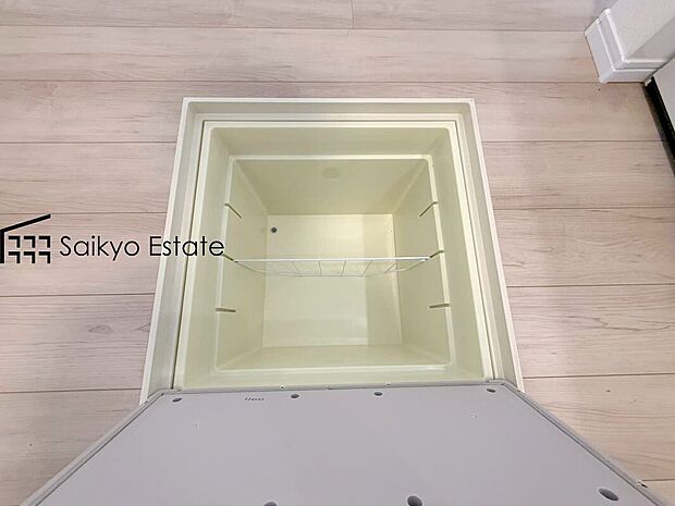 【床下収納】「床下収納」はストックの食材や普段使わない調理器具・食器などを管理しやすく収納できます。