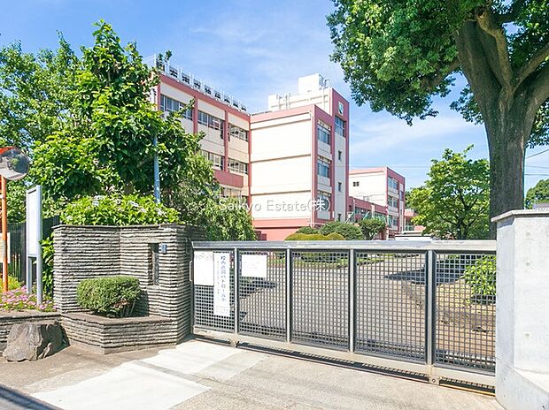 調布市立神代中学校