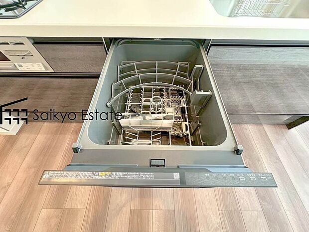 【食洗機】手洗いよりも経済的で家計に優しい「ビルトイン食洗機」が標準装備なのはママの強い味方ですね。