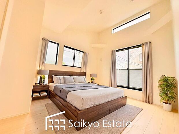 【洋室【施工例】】2面採光で明るく風通しも良好です!天気の良い日は是非窓を開けて空気の入れ替えをしてみるのはいかがでしょうか♪