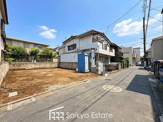 【現地写真】小学校まで徒歩約8分でお子様が無理なく通える距離です。保育園や幼稚園も近くに多数あり、子育てファミリーには嬉しい環境です！