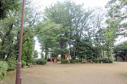 布多公園 388ｍ(徒歩約5分)
